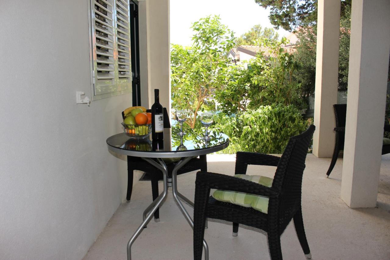 Zorana Apartment Mimice Bagian luar foto